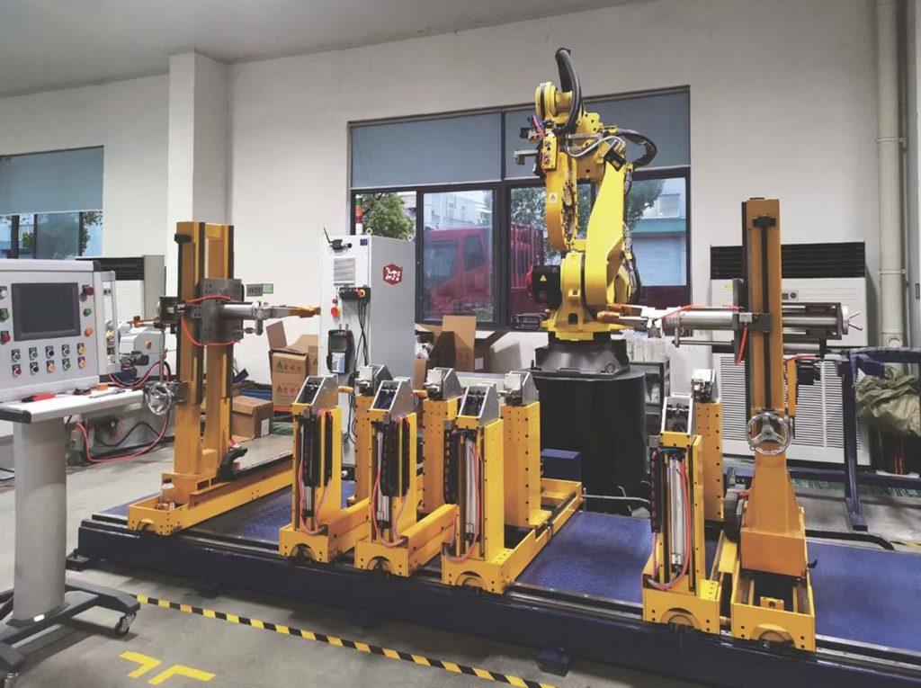 1-robot-taping-machine