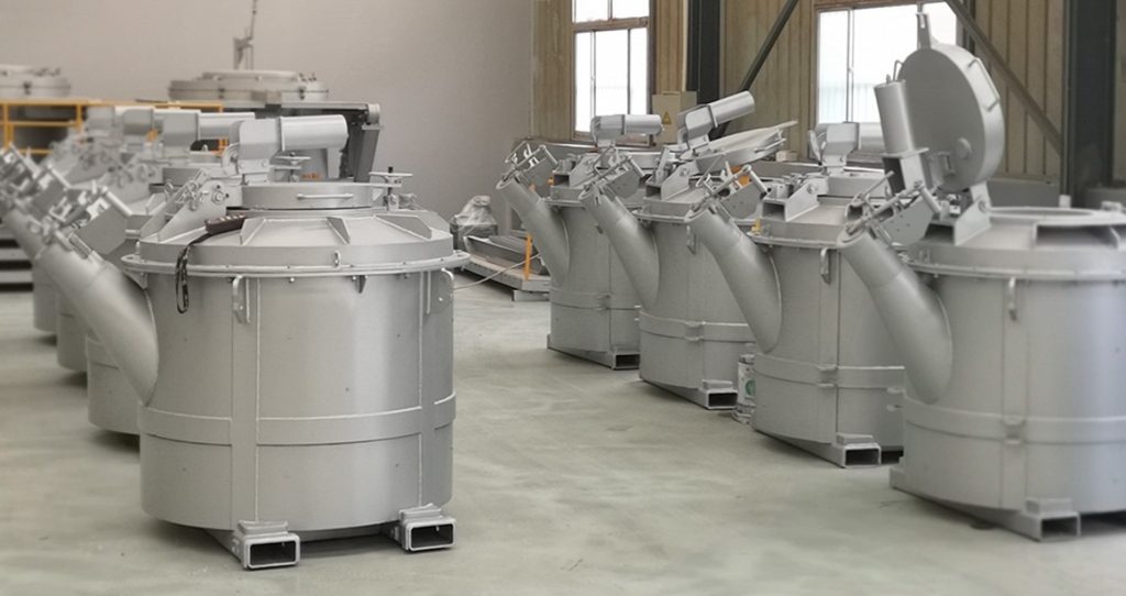 Forklift-type-transfer-ladle-with-cover1